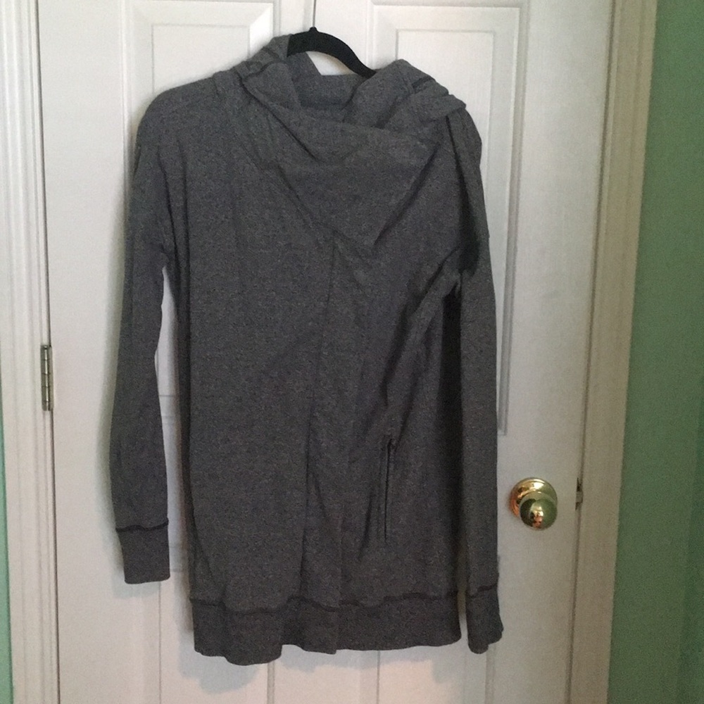 Lululemon wrap up jacket grey size 6